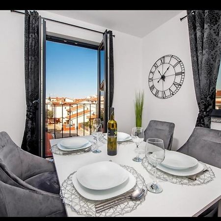 Deluxe Apartments A&A - 2 Ровинь Экстерьер фото